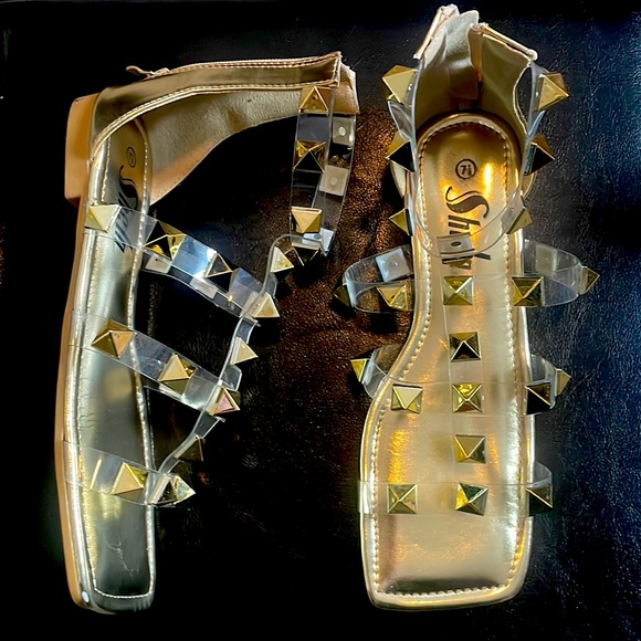 Women’s Size 7 Clear and Gold Studded Gladiator Sandals - Picture 2 of 3